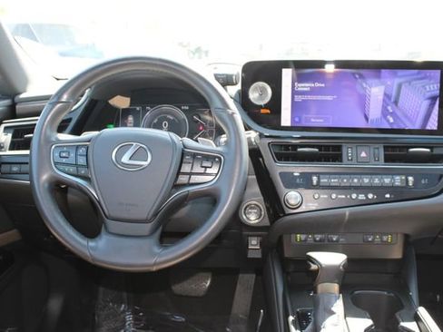 Certified 2025 Lexus ES 300h w/ Premium Package FWD image 14