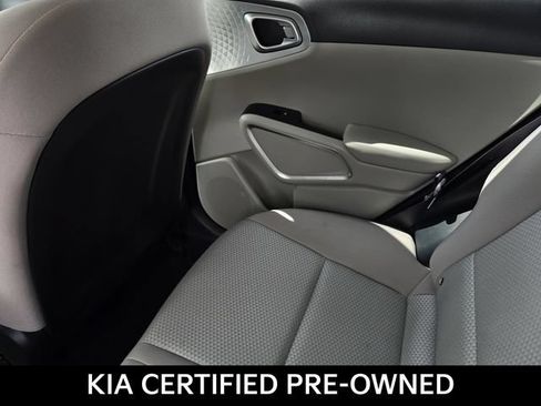 Certified 2025 Kia Soul LX w/ LX Technology Package FWD image 13
