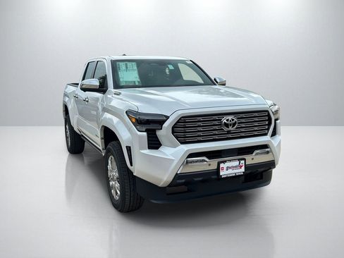 New 2026 Toyota Tacoma Limited AWD/4WD image 3