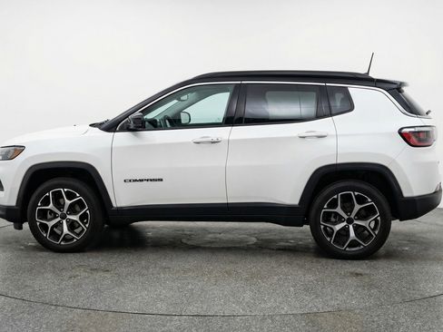 Used 2025 Jeep Compass Limited AWD/4WD image 5