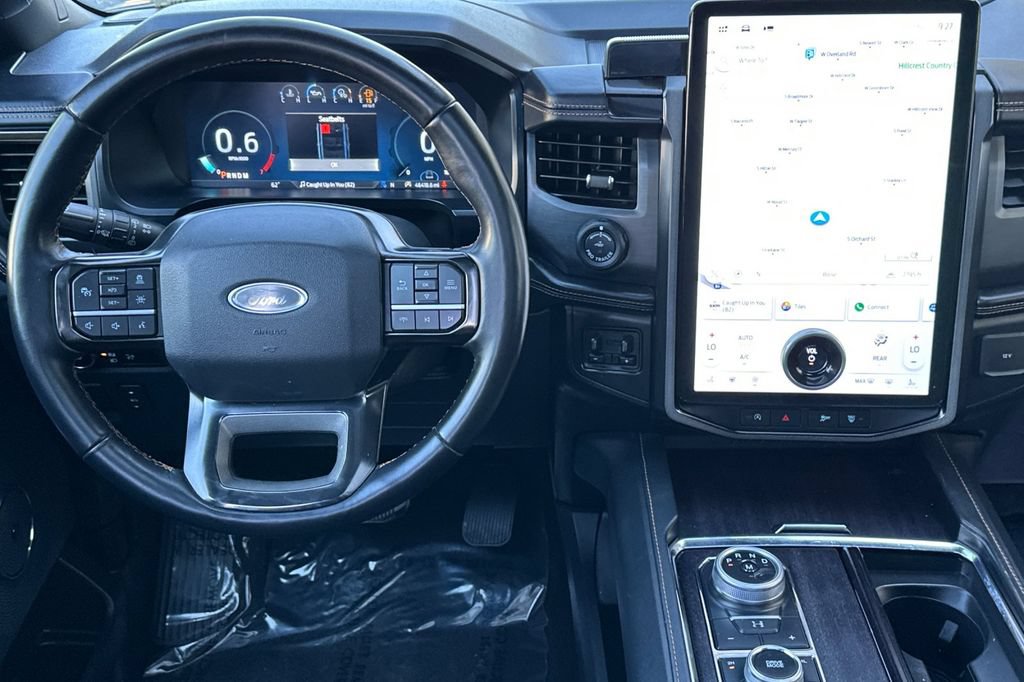 Used 2023 Ford Expedition Platinum AWD/4WD image 16