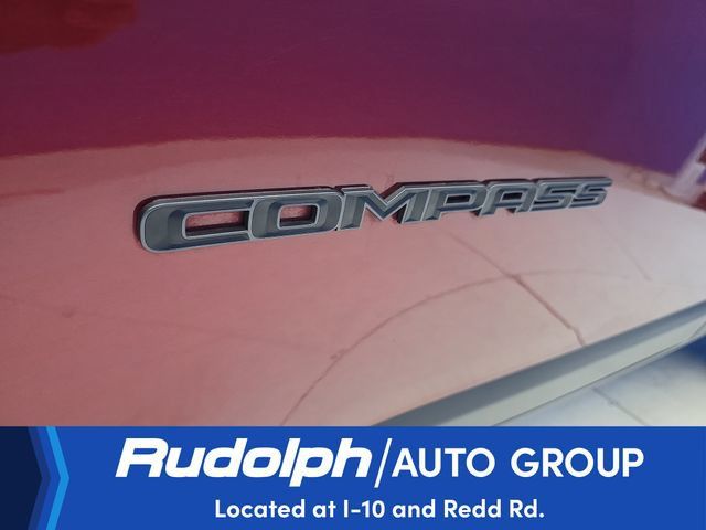 Used 2025 Jeep Compass Trailhawk AWD/4WD image 10