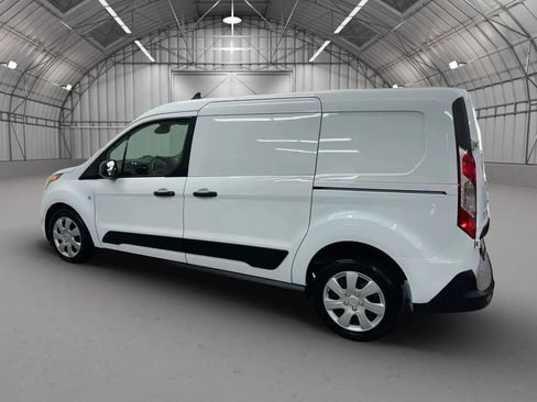Used 2019 Ford Transit Connect XLT image 7