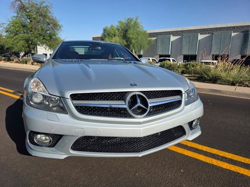 Used 2011 Mercedes-Benz SL 550 w/ Premium I Pkg image 6