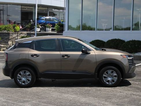 Certified 2025 Nissan Kicks S AWD/4WD image 10