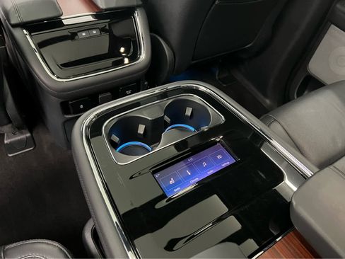 Used 2023 Lincoln Navigator L Reserve w/ Equipment Group 201A image 36