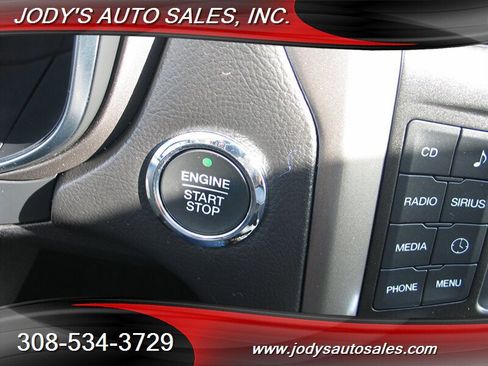 Used 2018 Ford Fusion SE FWD image 16