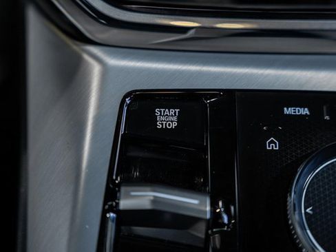 Used 2025 BMW X3 xDrive30i w/ M Sport Package image 26