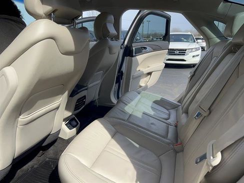 Used 2017 Lincoln MKZ Select image 20