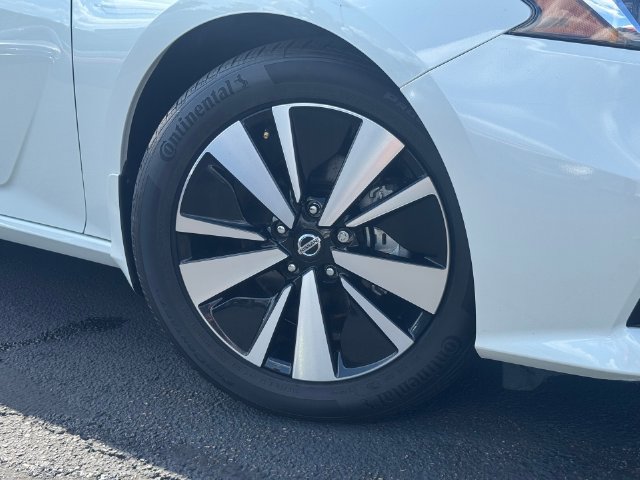 Used 2022 Nissan Altima 2.5 SL FWD image 2
