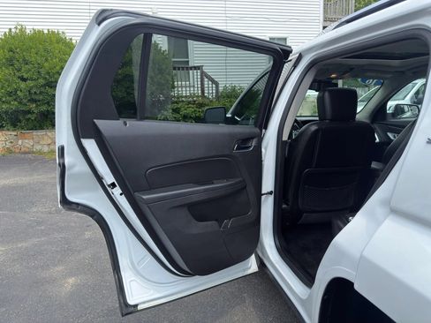 Used 2016 GMC Terrain SLT w/ Open Road Package AWD/4WD image 17