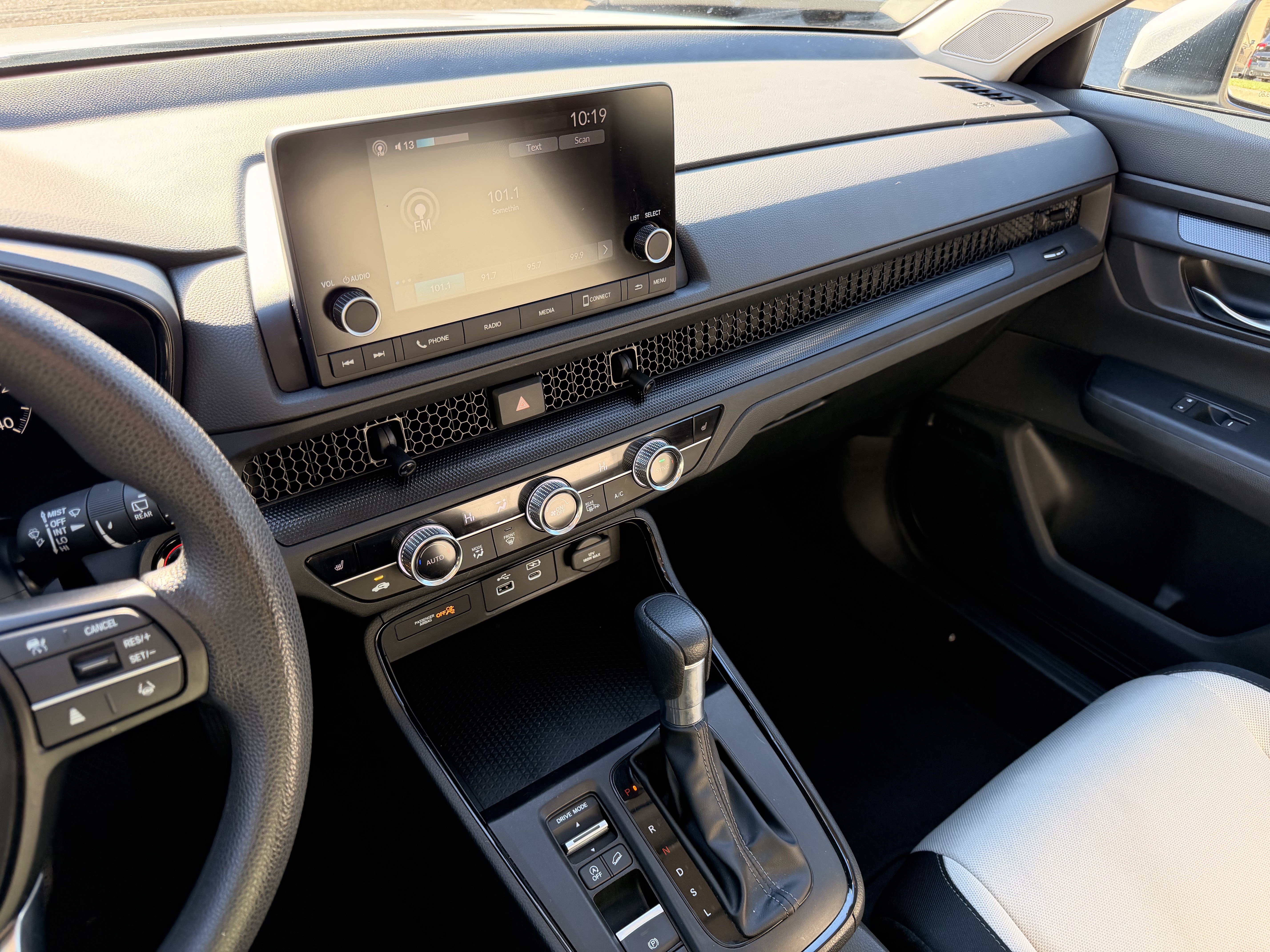 Used 2024 Honda CR-V EX image 17