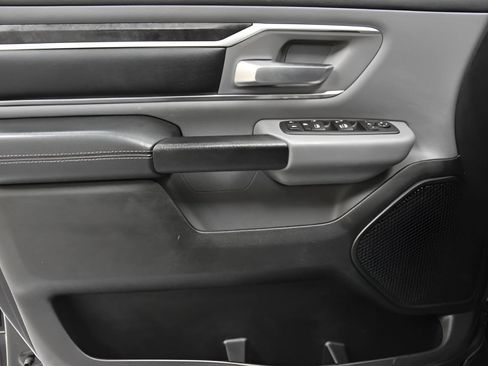 Used 2019 RAM 1500 Big Horn RWD image 13