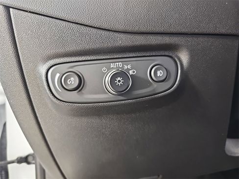 Certified 2022 Chevrolet Equinox Premier image 33