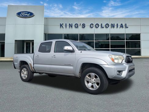 Used 2012 Toyota Tacoma PreRunner image 1