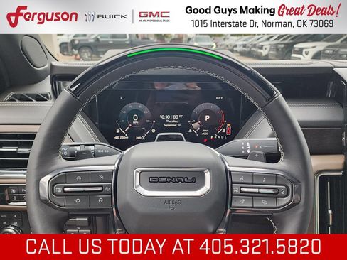 New 2026 GMC Yukon Denali Ultimate AWD/4WD image 21