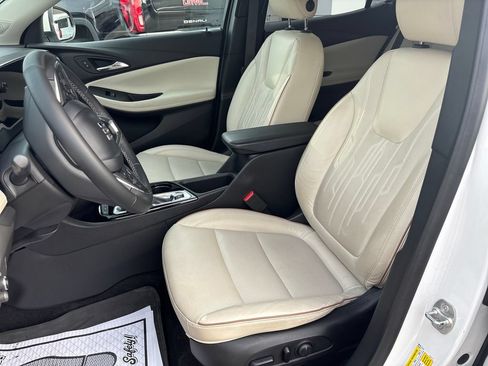 Used 2024 Buick Encore GX Avenir w/ Avenir Convenience Package AWD/4WD image 14