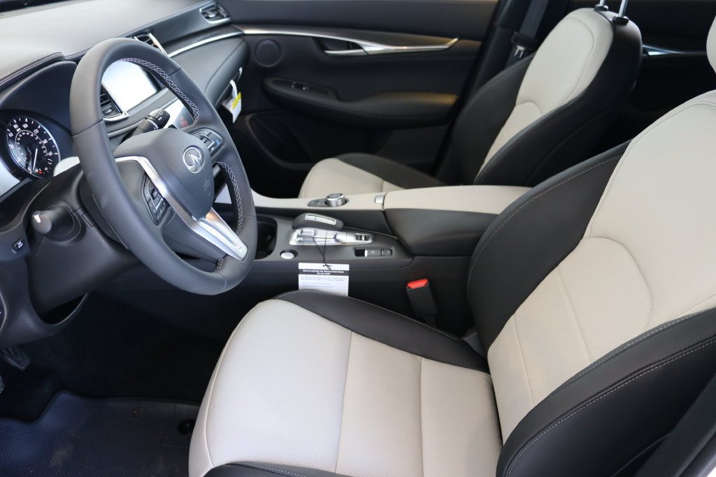 Used 2025 INFINITI QX55 Luxe w/ Cargo Package AWD/4WD image 19