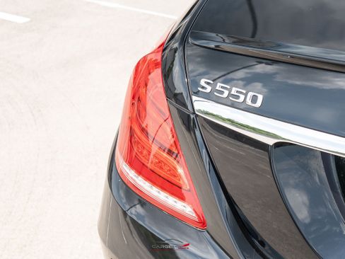 Used 2016 Mercedes-Benz S 550 4MATIC Sedan image 42