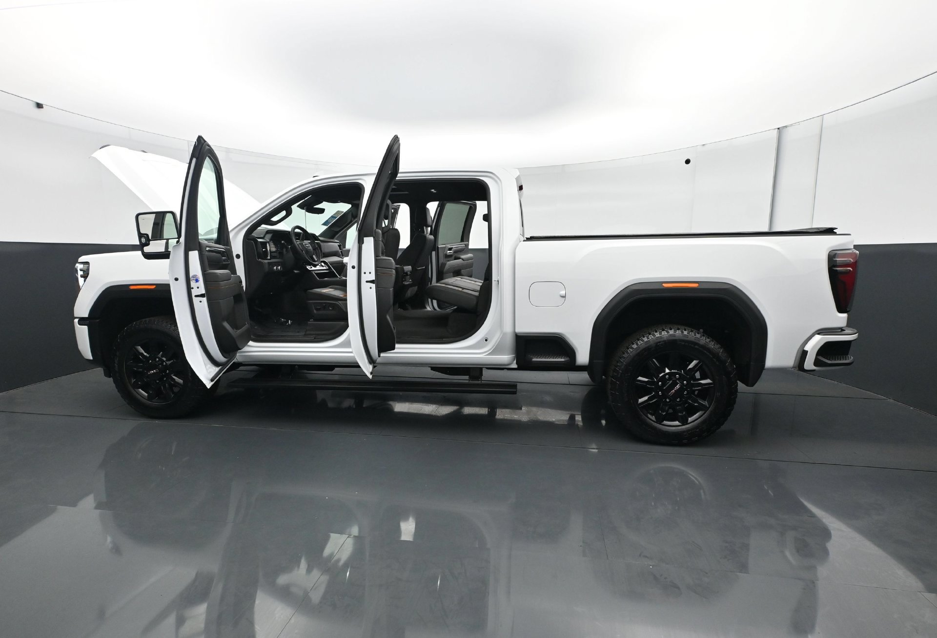 Used 2026 GMC Sierra 3500 AT4 w/ AT4 Premium Plus Package AWD/4WD image 29