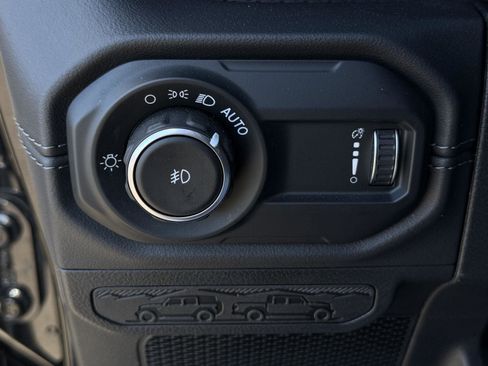 Used 2024 Jeep Wrangler Unlimited Rubicon 392 image 23