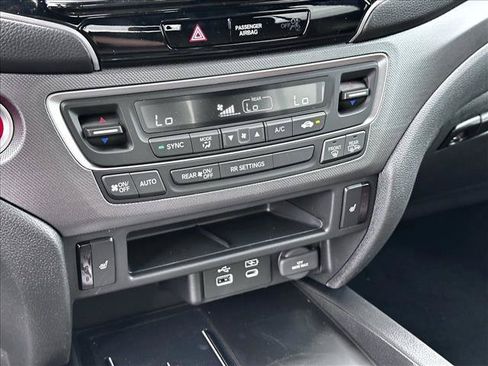 New 2026 Honda Ridgeline RTL image 14