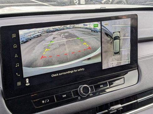 Used 2025 Mitsubishi Outlander SE image 24