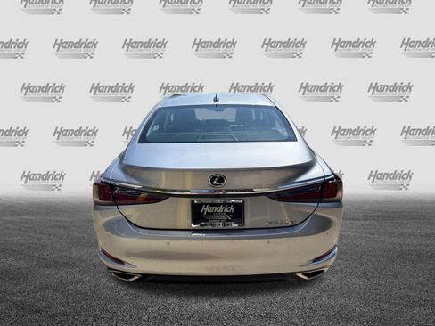 Used 2025 Lexus ES 350 w/ Premium Package FWD image 9