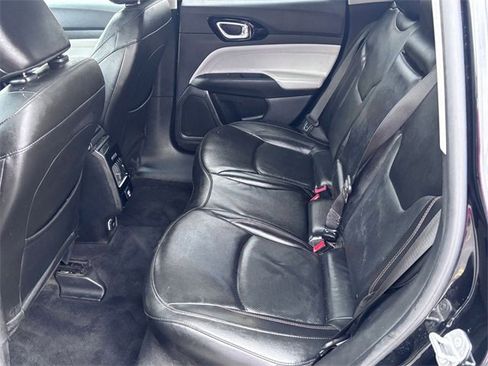 Certified 2022 Jeep Compass Limited image 38