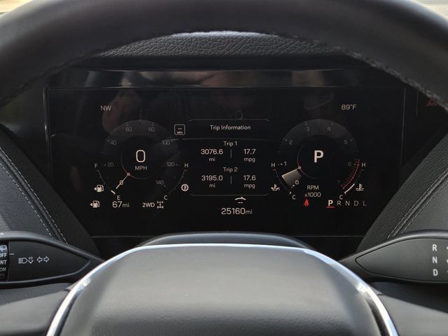 Used 2025 GMC Yukon Denali AWD/4WD image 23
