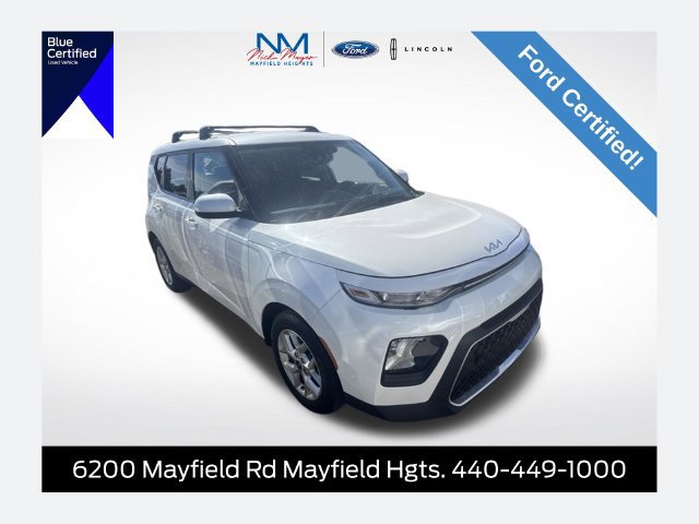 Used 2022 Kia Soul LX w/ Technology Package FWD image 1