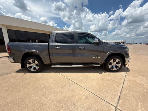 Used 2022 RAM 1500 Laramie AWD/4WD image 22