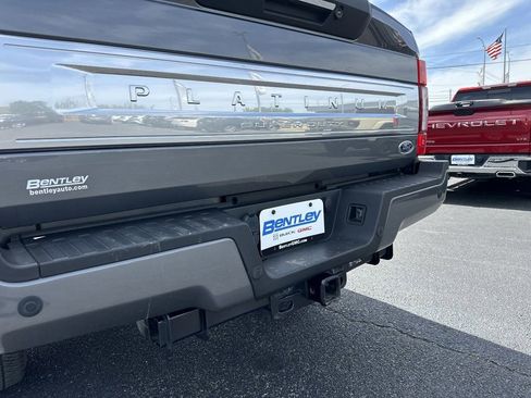 Used 2022 Ford F250 Platinum w/ FX4 Off-Road Package image 13
