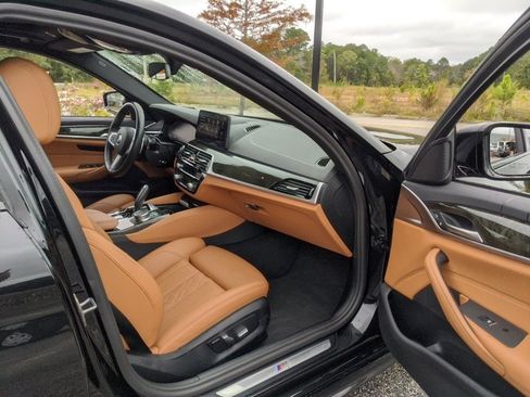 Used 2023 BMW 530i w/ M Sport Package image 35