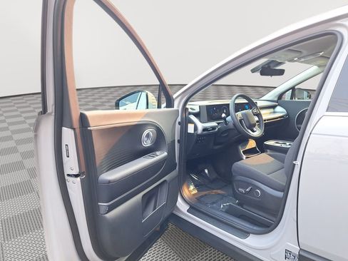 New 2026 Hyundai Ioniq 9 SE AWD/4WD image 11