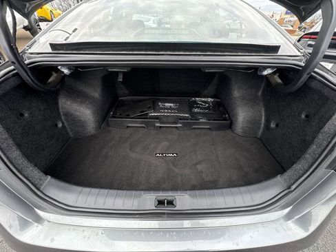 Used 2025 Nissan Altima 2.5 SV image 22