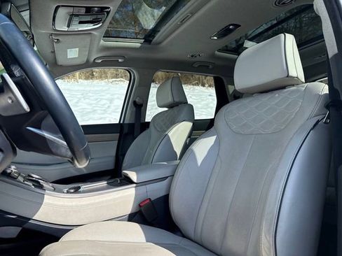 Used 2021 Hyundai Palisade Limited image 12