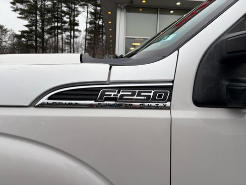 Used 2016 Ford F250 Lariat w/ Lariat Ultimate Package AWD/4WD image 13