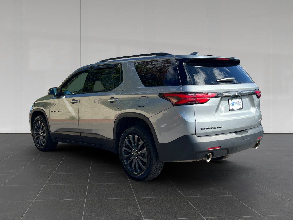 Used 2023 Chevrolet Traverse RS AWD/4WD image 3