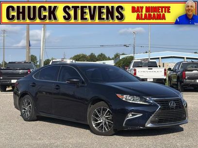 Used 2017 Lexus ES 350 w/ Luxury Package