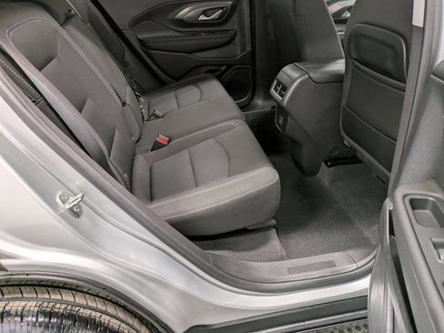 Used 2022 GMC Terrain SLE w/ Driver Convenience Package image 26