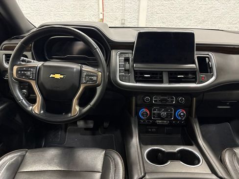 Used 2023 Chevrolet Suburban High Country AWD/4WD image 12