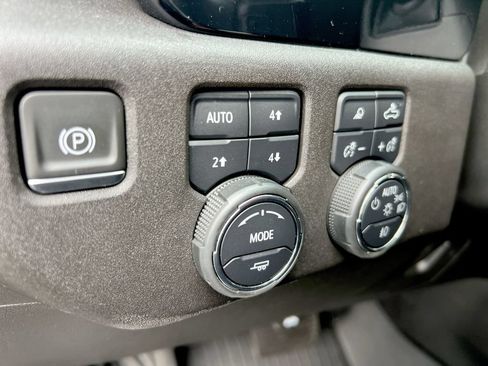 Used 2023 Chevrolet Silverado 1500 RST w/ Convenience Package II AWD/4WD image 16