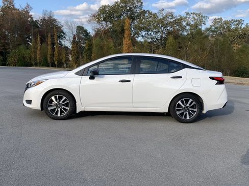 Used 2025 Nissan Versa S w/ S Plus Package image 4