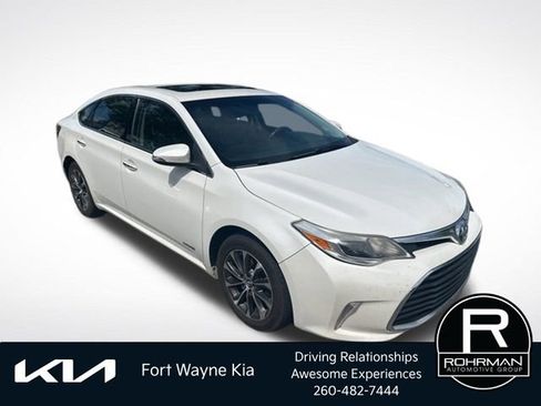 Used 2016 Toyota Avalon XLE Premium FWD image 8