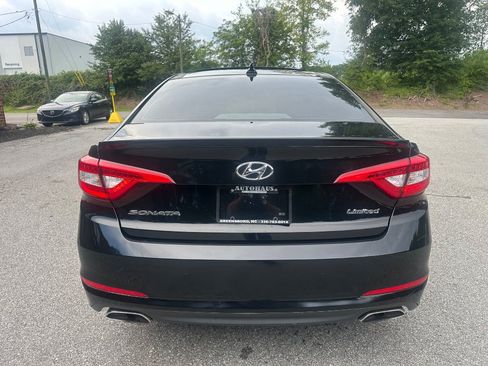 Used 2016 Hyundai Sonata Limited w/ Option Group 05 FWD image 6