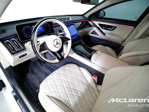 Used 2024 Mercedes-Benz S 580 4MATIC Sedan w/ AMG Line image 12