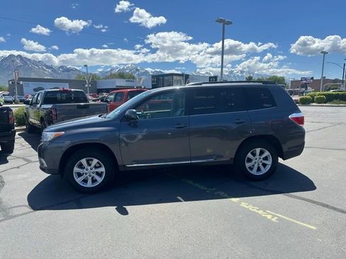 Used 2012 Toyota Highlander 4WD w/ Tech Pkg image 7