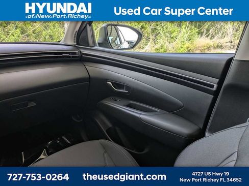 Certified 2024 Hyundai Tucson SE FWD image 17