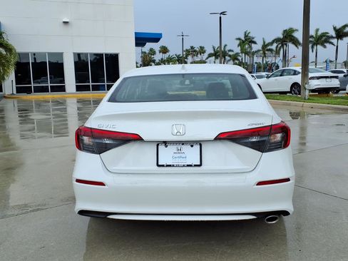 Certified 2024 Honda Civic Sport image 13